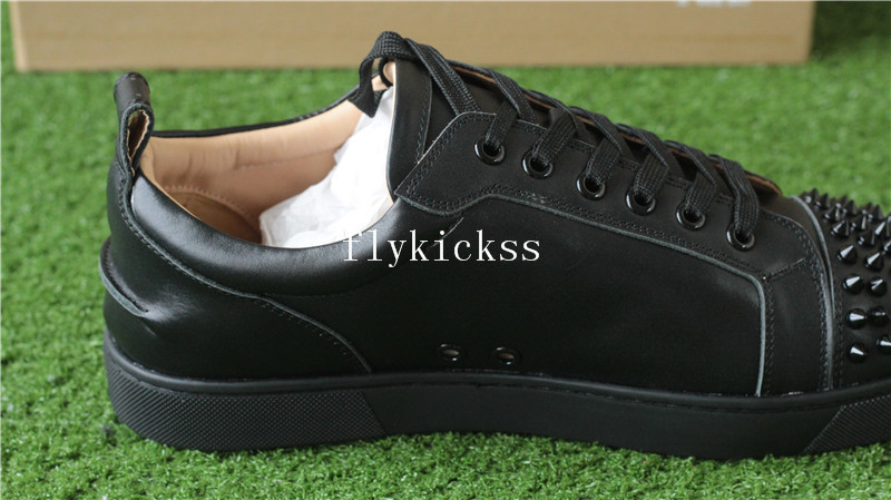 Super High End Christian Louboutin Flat Sneaker Low Top Black Leather